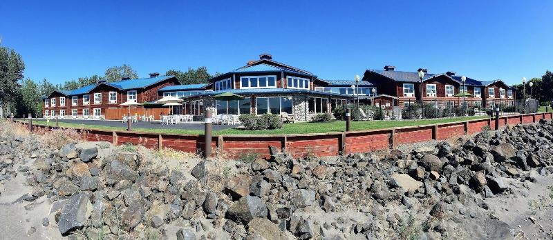 River Lodge And Grill image