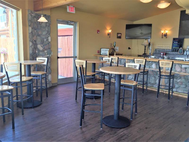 River Lodge And Grill image