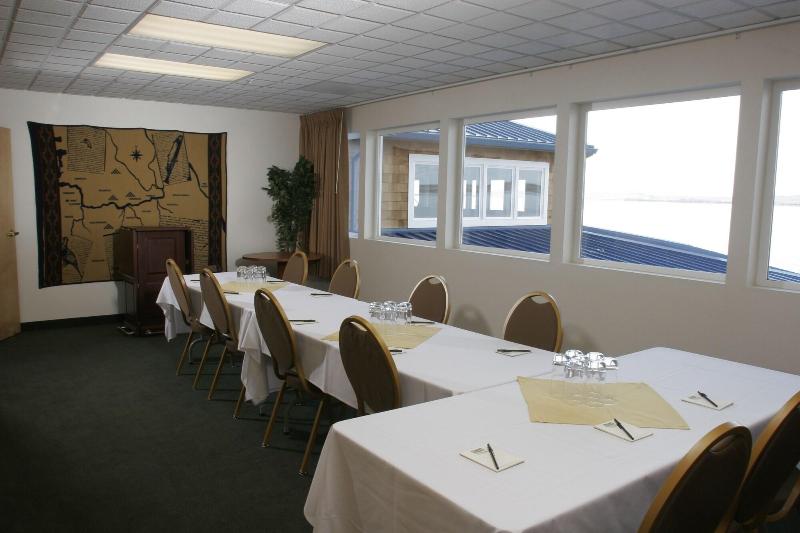 River Lodge And Grill image