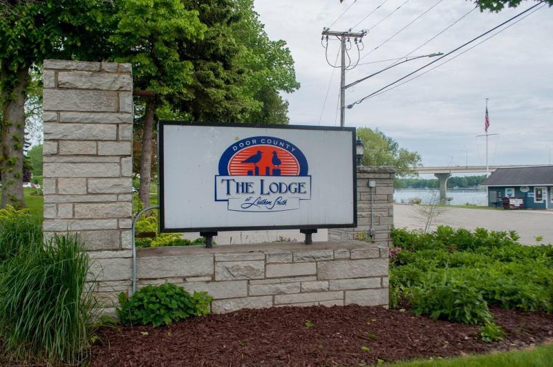 Lodge At Leathem Smith image