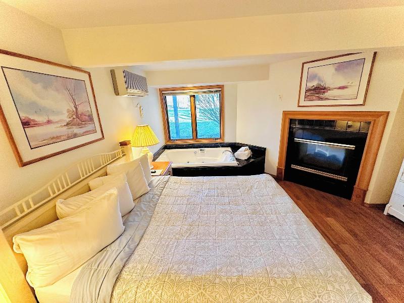 Lodge At Leathem Smith image