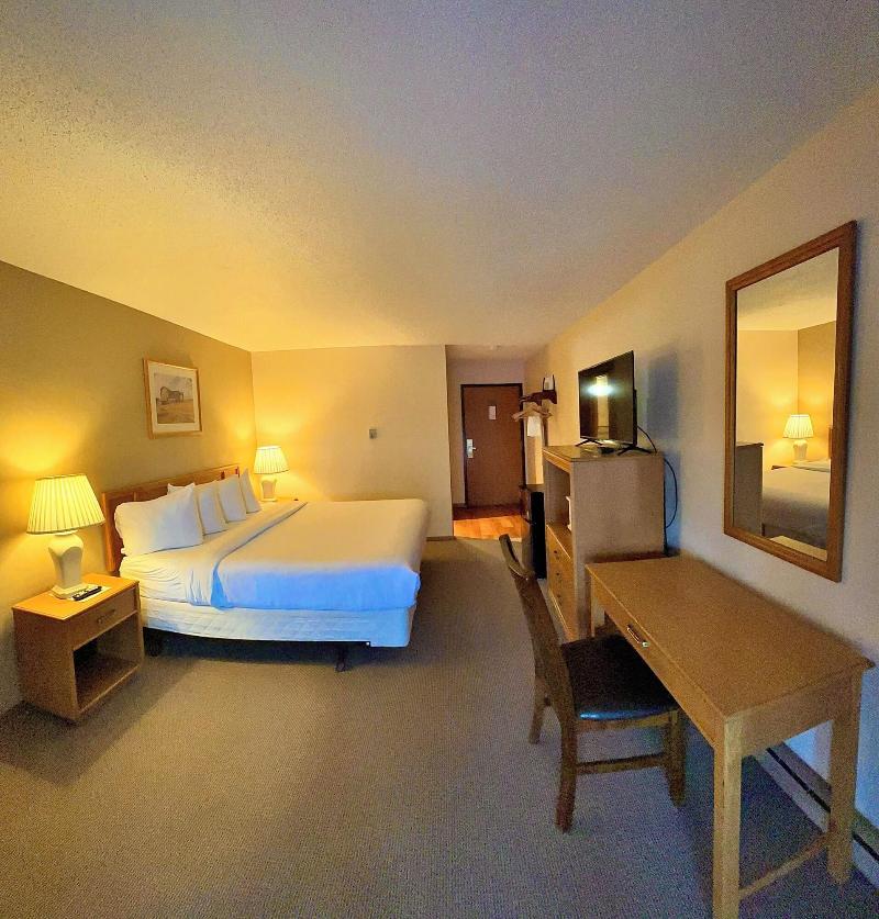 Lodge At Leathem Smith image