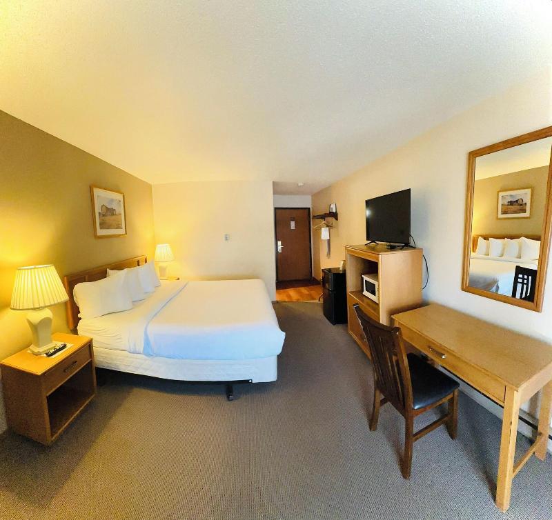 Lodge At Leathem Smith image