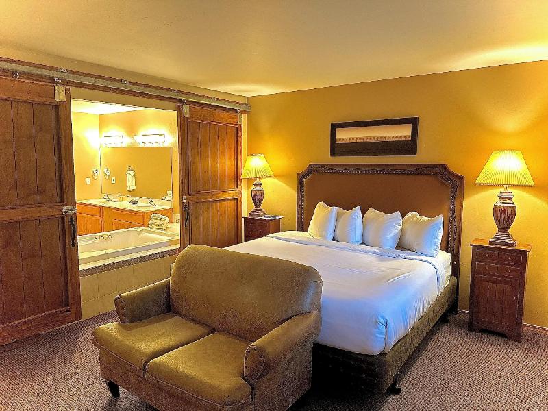 Lodge At Leathem Smith image