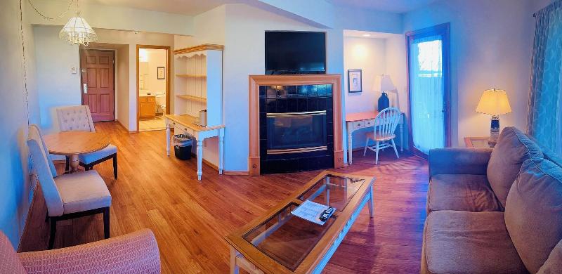 Lodge At Leathem Smith image
