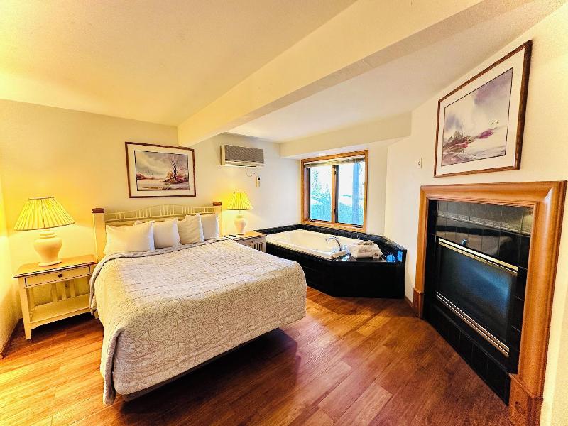 Lodge At Leathem Smith image