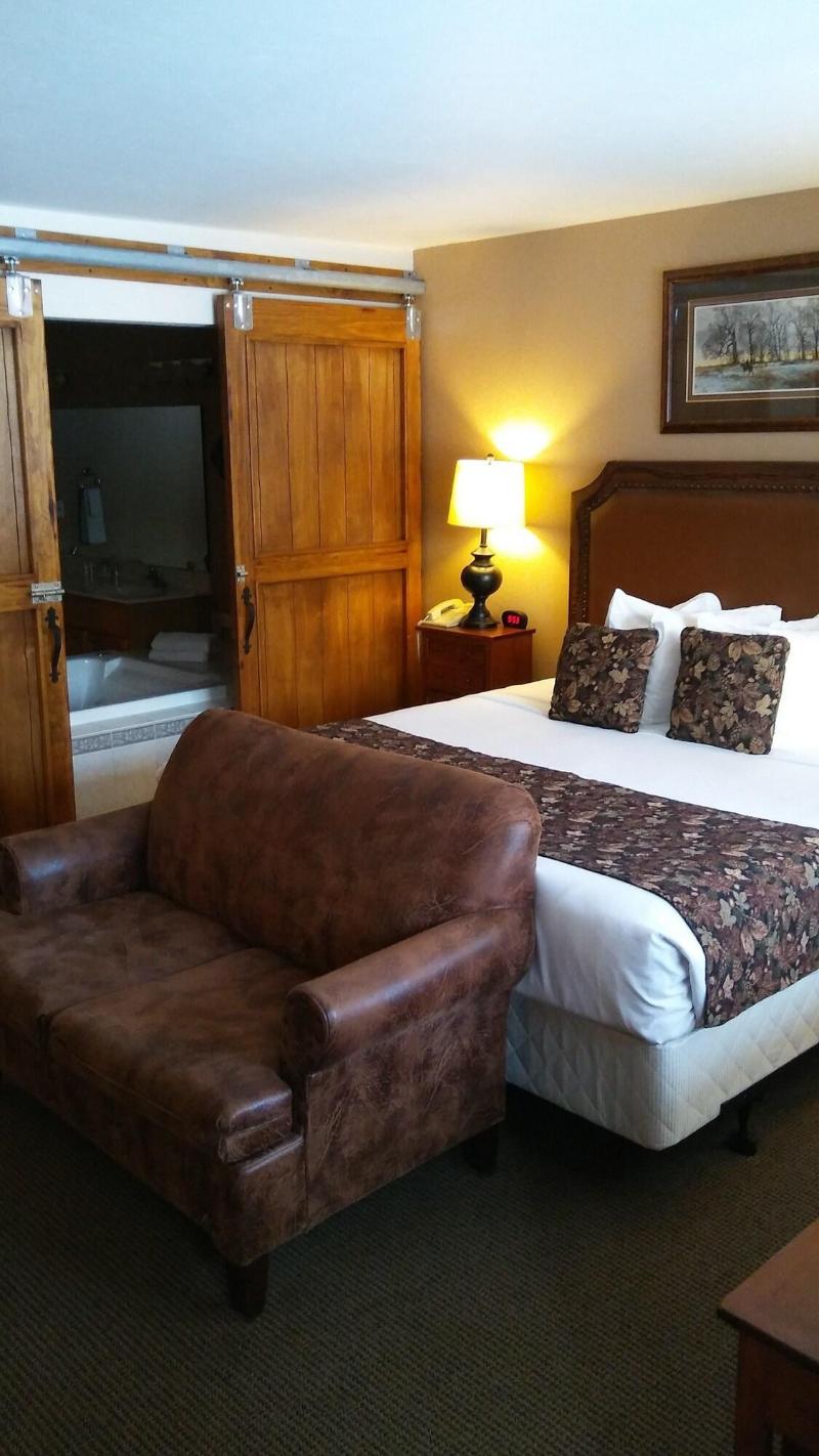 Lodge At Leathem Smith image