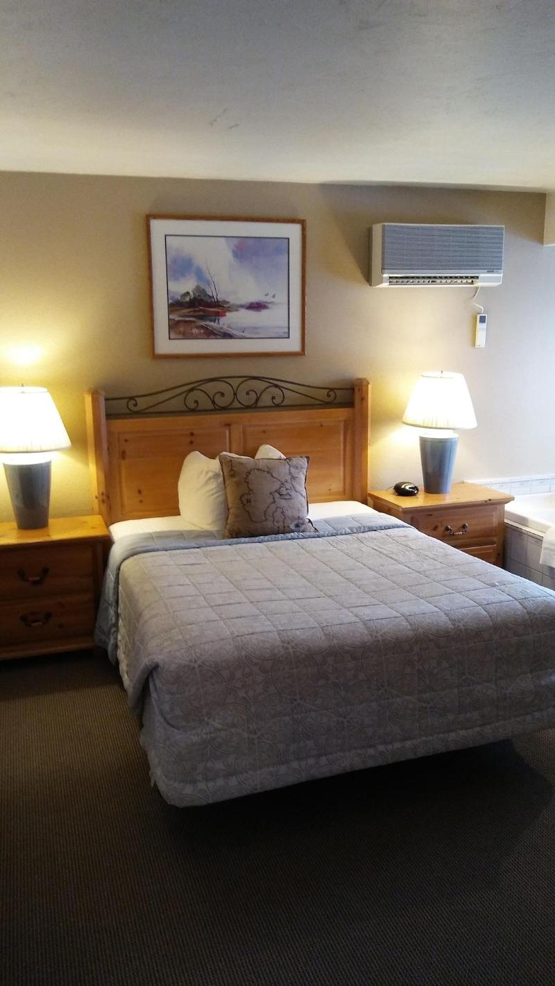 Lodge At Leathem Smith image