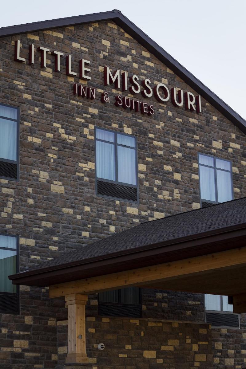 Little Missouri Inn Suites New Town image