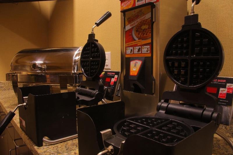 Little Missouri Inn Suites New Town image