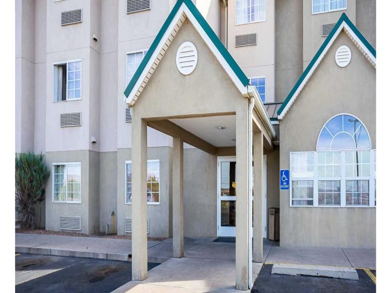 Motel 6 Bernalillo, Nm — general view