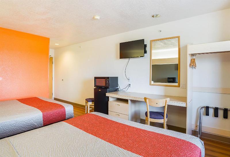 Motel 6 Bernalillo, Nm image