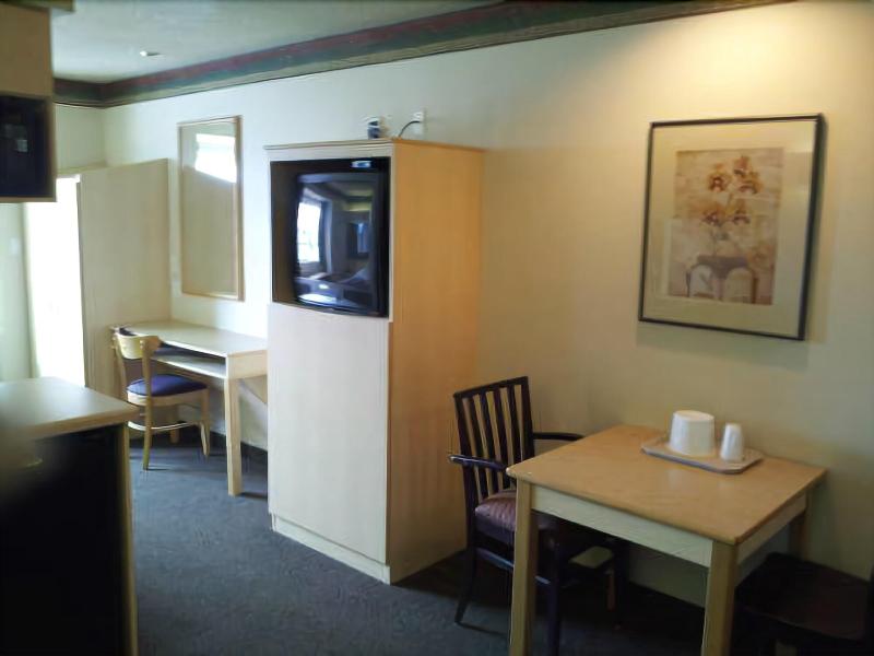 Motel 6 Bernalillo, Nm image