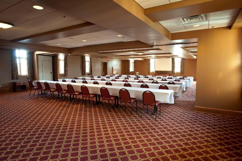 Bertram Inn At Glenmoor image