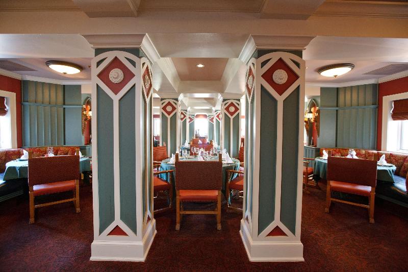 Bertram Inn At Glenmoor image