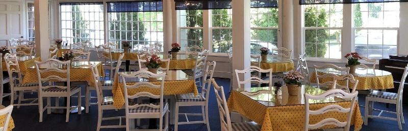 Colonial Inn Harbor Springs image