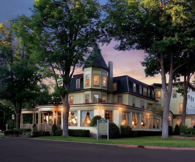 Stafford S Bay View Inn image