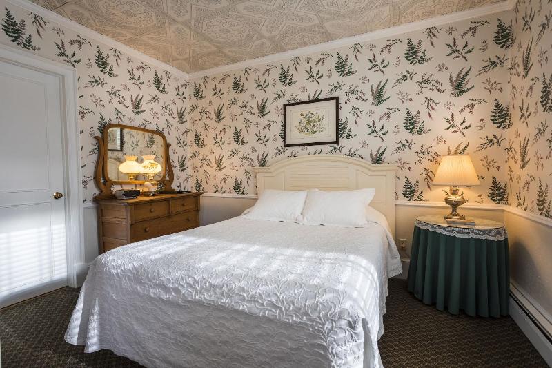Stafford S Bay View Inn image