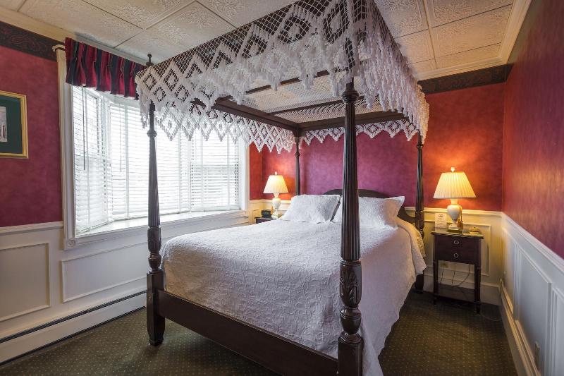 Stafford S Bay View Inn image