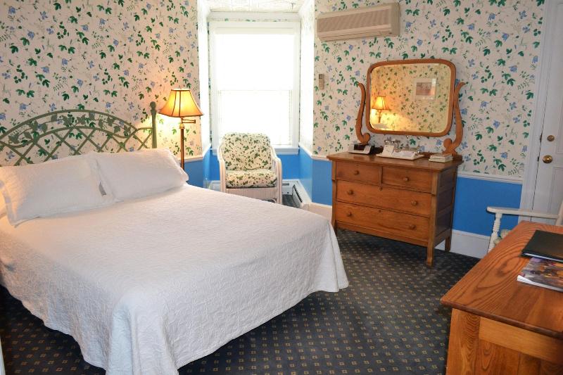 Stafford S Bay View Inn image