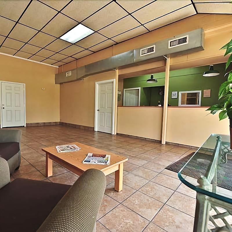 Relax Inn Guin image