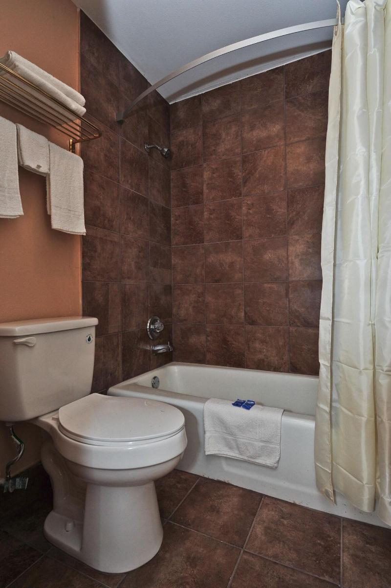 Relax Inn Guin image