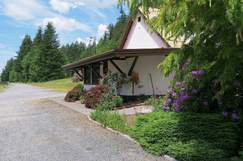 Paradise Village Hotel image