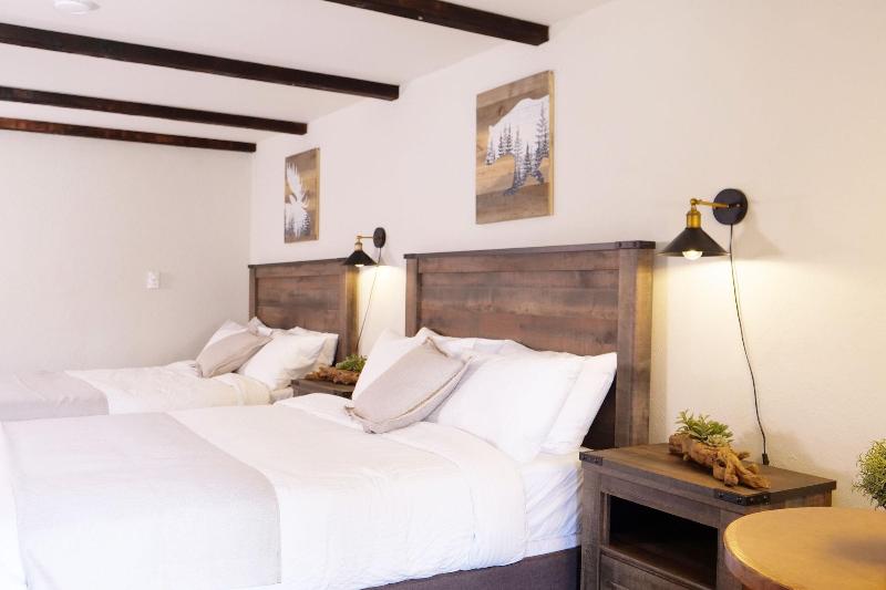Paradise Village Hotel image