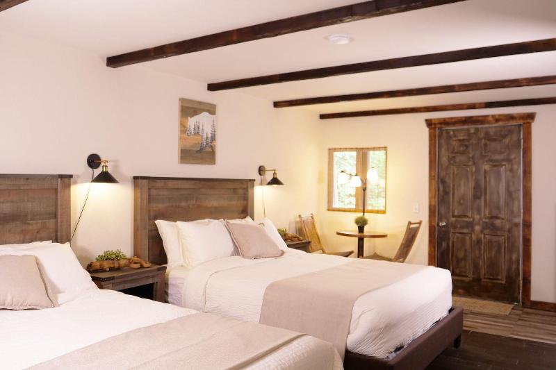 Paradise Village Hotel image