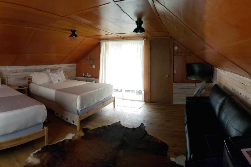 Paradise Village Hotel image