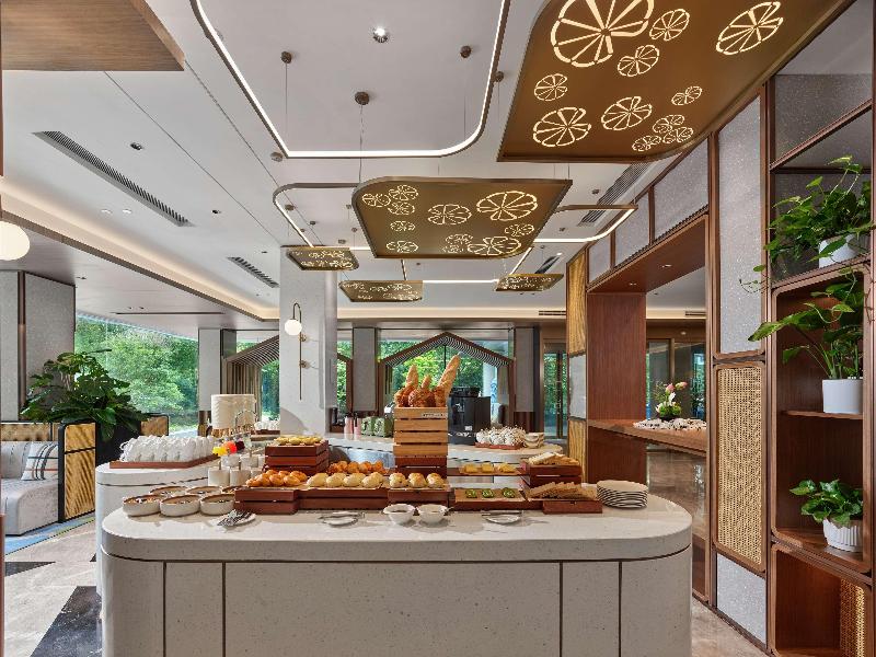 Hangzhou West Lake Hubin Yintai Atour Hotel image