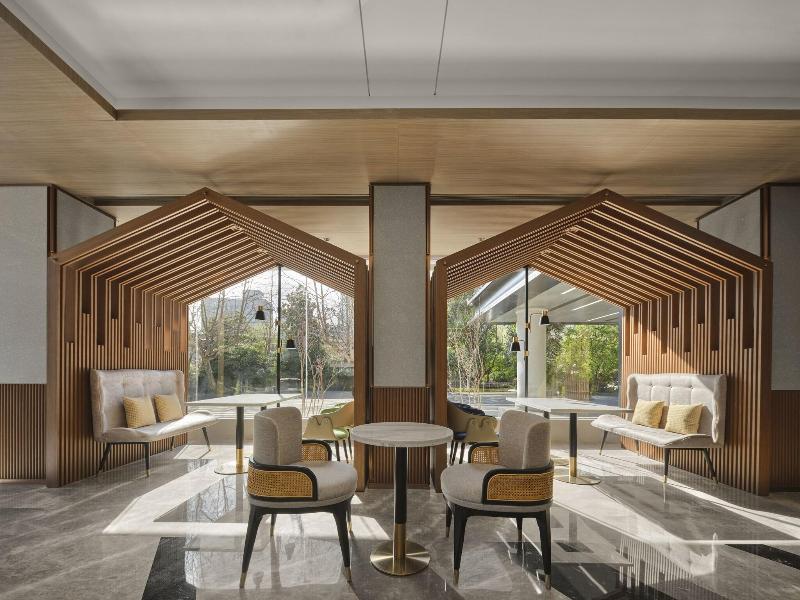 Hangzhou West Lake Hubin Yintai Atour Hotel image