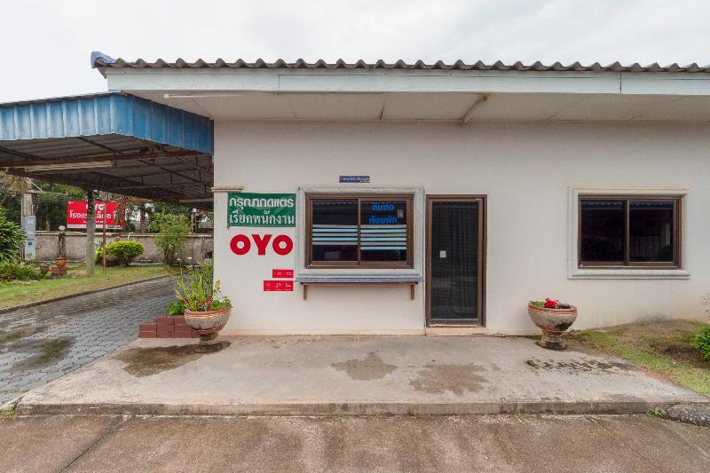 OYO 764 Letâ€™s Go Hotel
