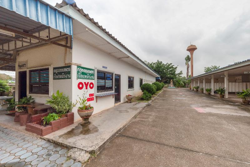 OYO 764 Letâ€™s Go Hotel