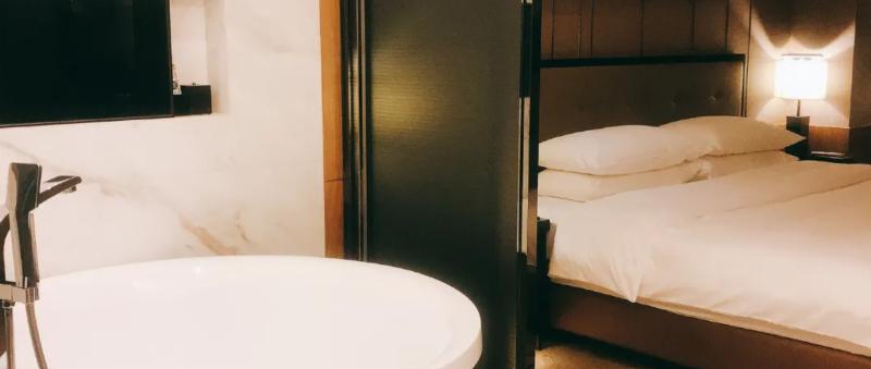 Lvdao International Hotel image