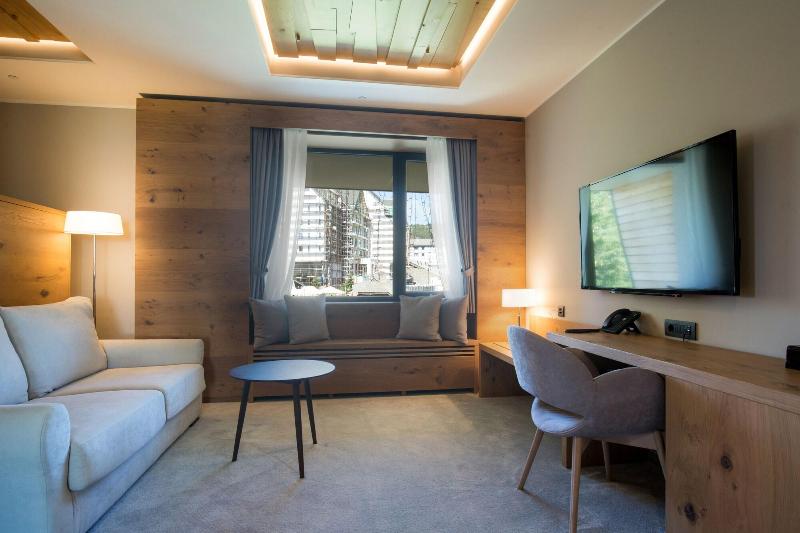 Gorski Hotel & SPA image
