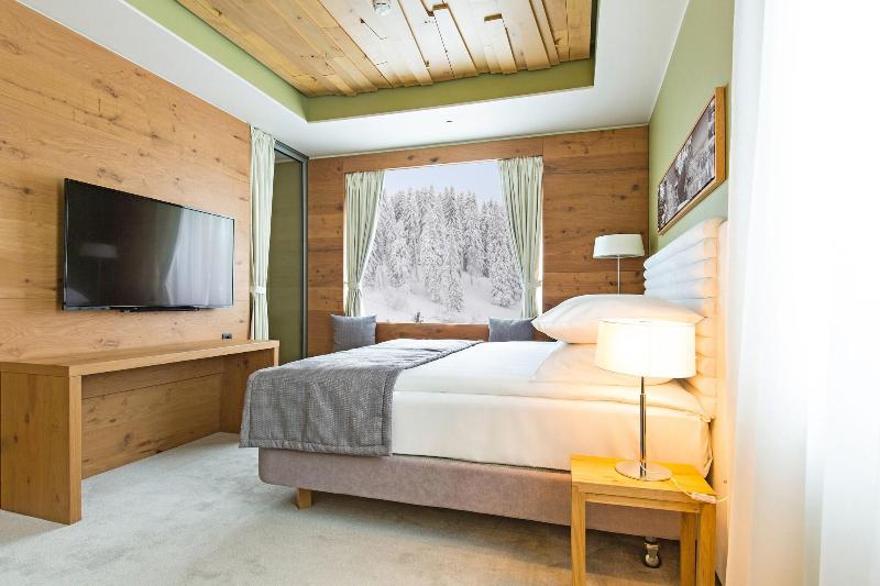 Gorski Hotel & SPA image