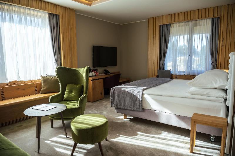 Gorski Hotel & SPA image