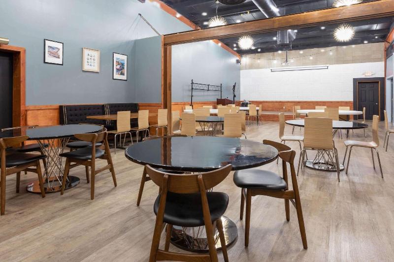 Starved Rock Motor Inn Travelodge By Wyndham image