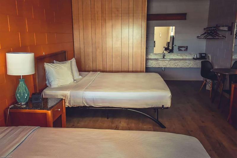Starved Rock Motor Inn Travelodge By Wyndham image