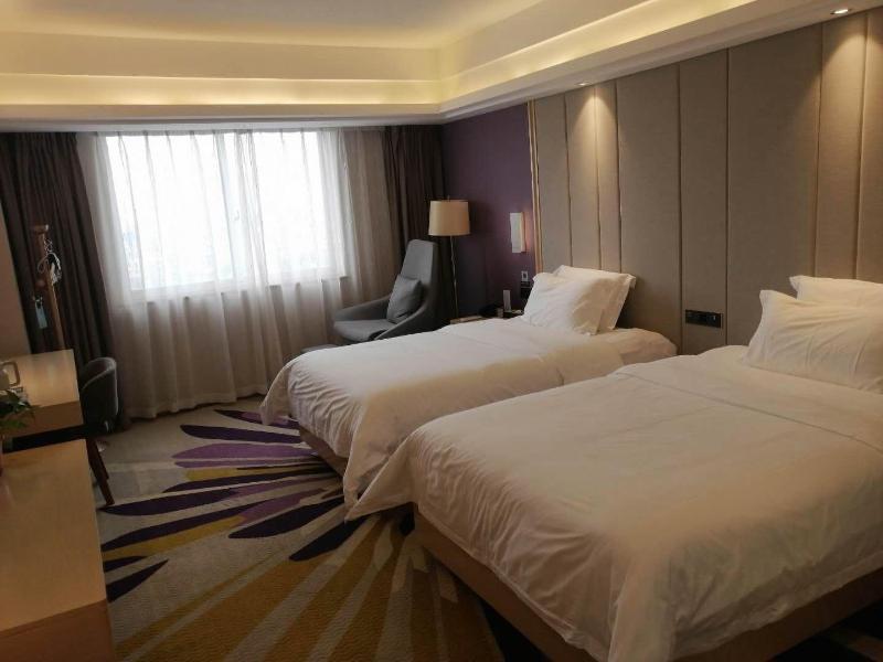 Lavande Hotelsa Yueyang Linxiang Zhongfa