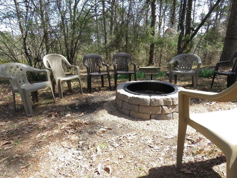 Tall Pines Inn