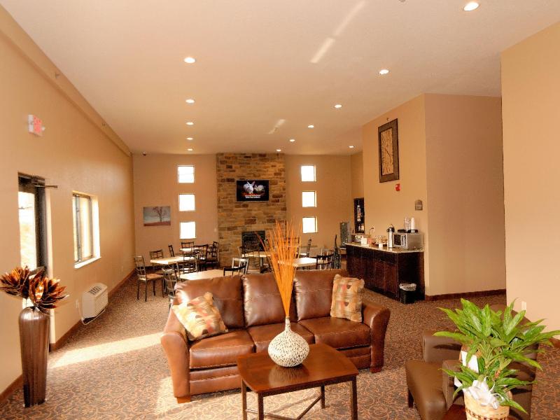 Cobblestone Inn Suites Denison Oak Ridge image