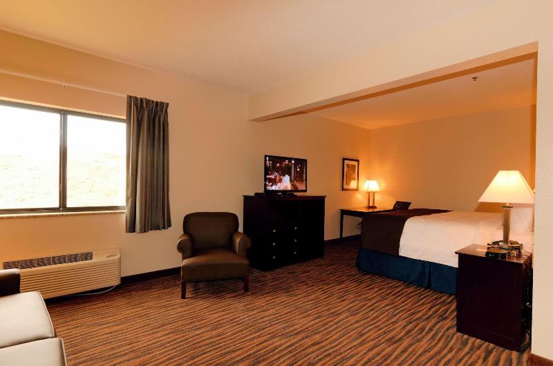 Cobblestone Inn Suites Denison Oak Ridge image