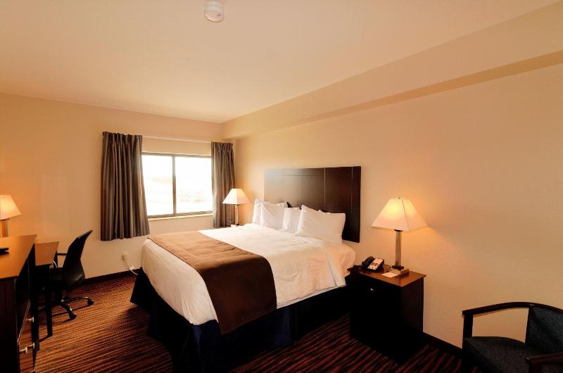 Cobblestone Inn Suites Denison Oak Ridge image