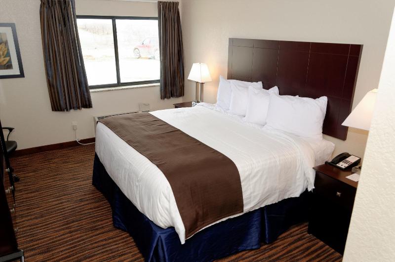 Cobblestone Inn Suites Denison Oak Ridge image