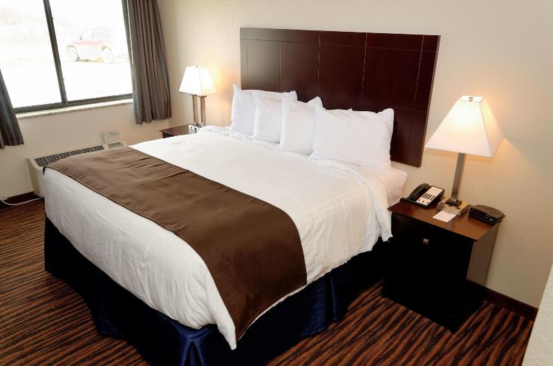 Cobblestone Inn Suites Denison Oak Ridge image