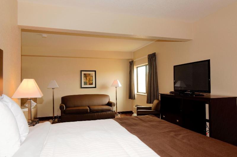 Cobblestone Inn Suites Denison Oak Ridge image