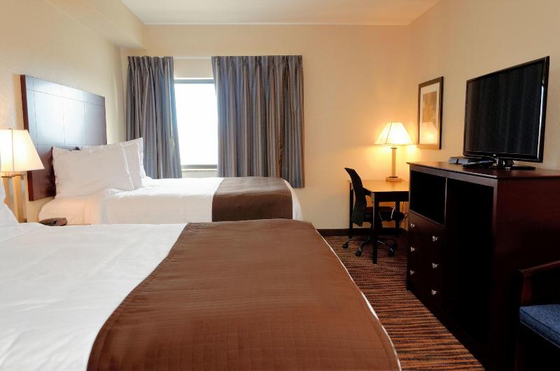 Cobblestone Inn Suites Denison Oak Ridge image
