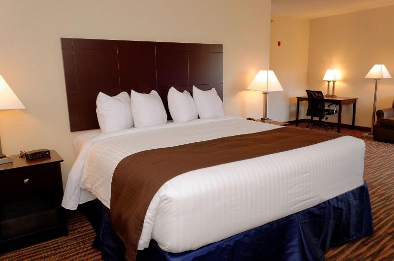 Cobblestone Inn Suites Denison Oak Ridge image